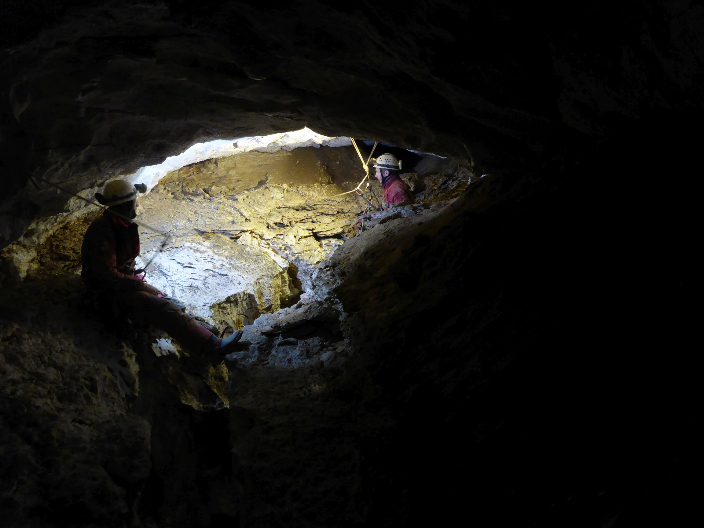 A Fekete-fosszil elején egy felmászás kiszállásánál (Modor képe)